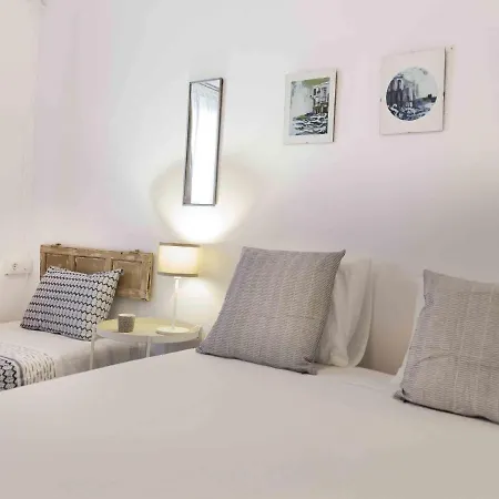 Juan De Pineda 34 Apartment *